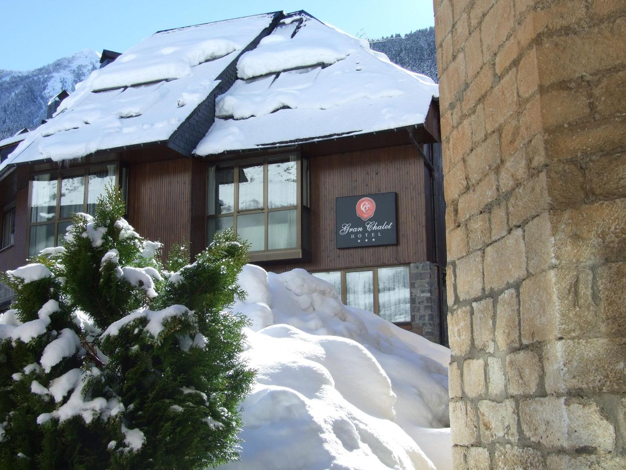 Gran Chalet Hotel & Petit Spa Βιέλα Εξωτερικό φωτογραφία