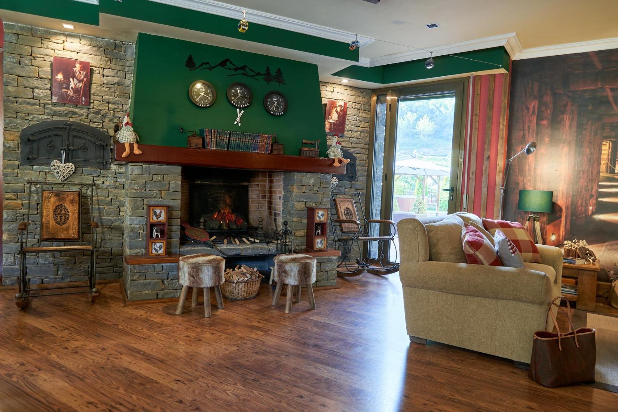 Gran Chalet Hotel & Petit Spa Βιέλα Εξωτερικό φωτογραφία