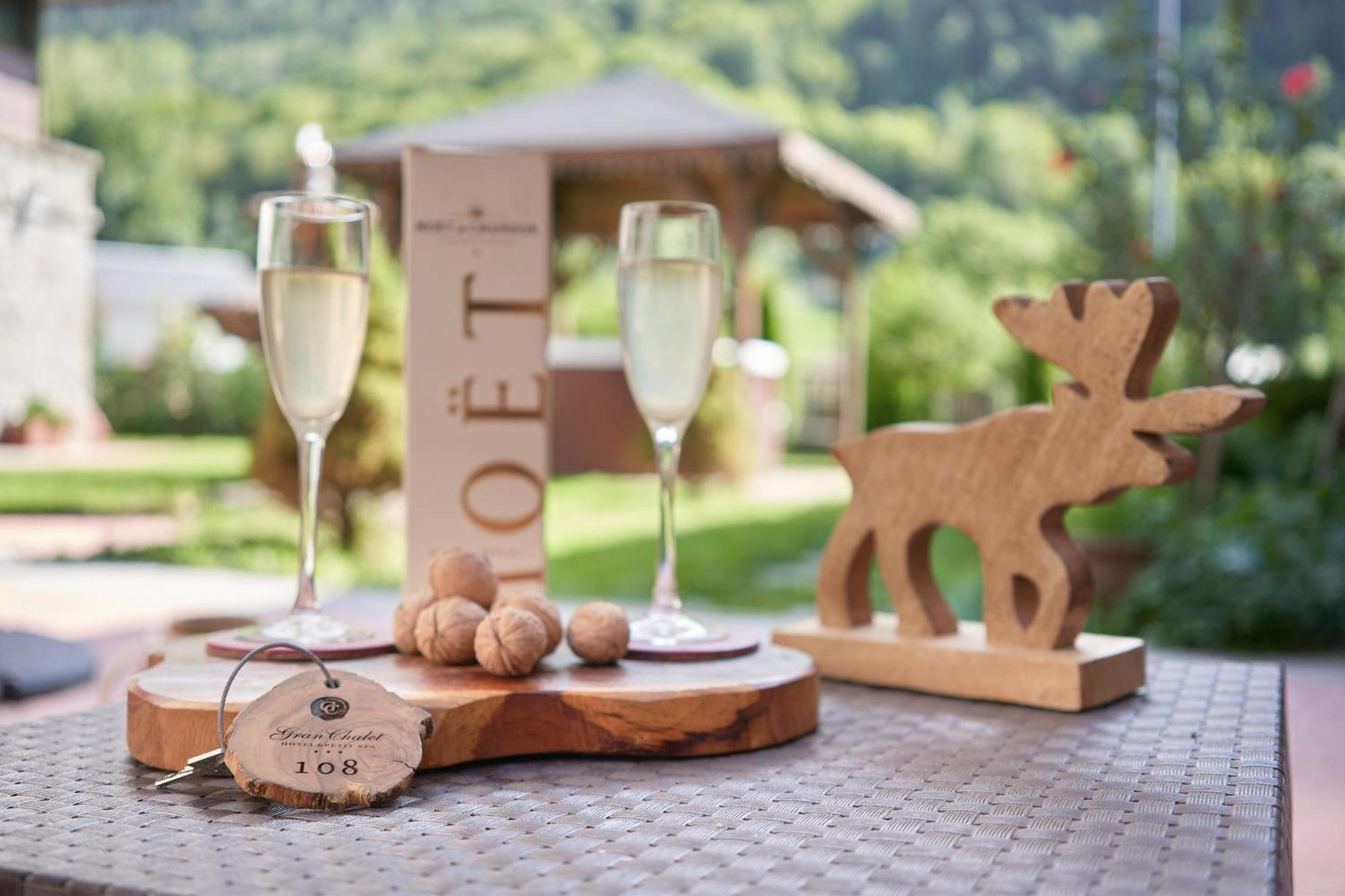 Gran Chalet Hotel & Petit Spa Βιέλα Εξωτερικό φωτογραφία